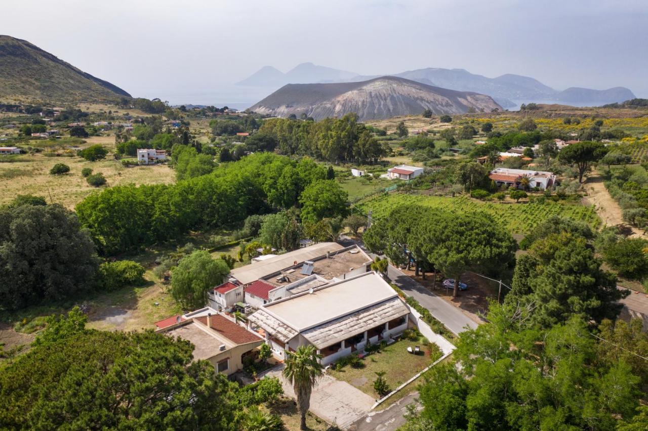 Maria Tindara "La Locanda" Vulcano (Isola) Exterior foto