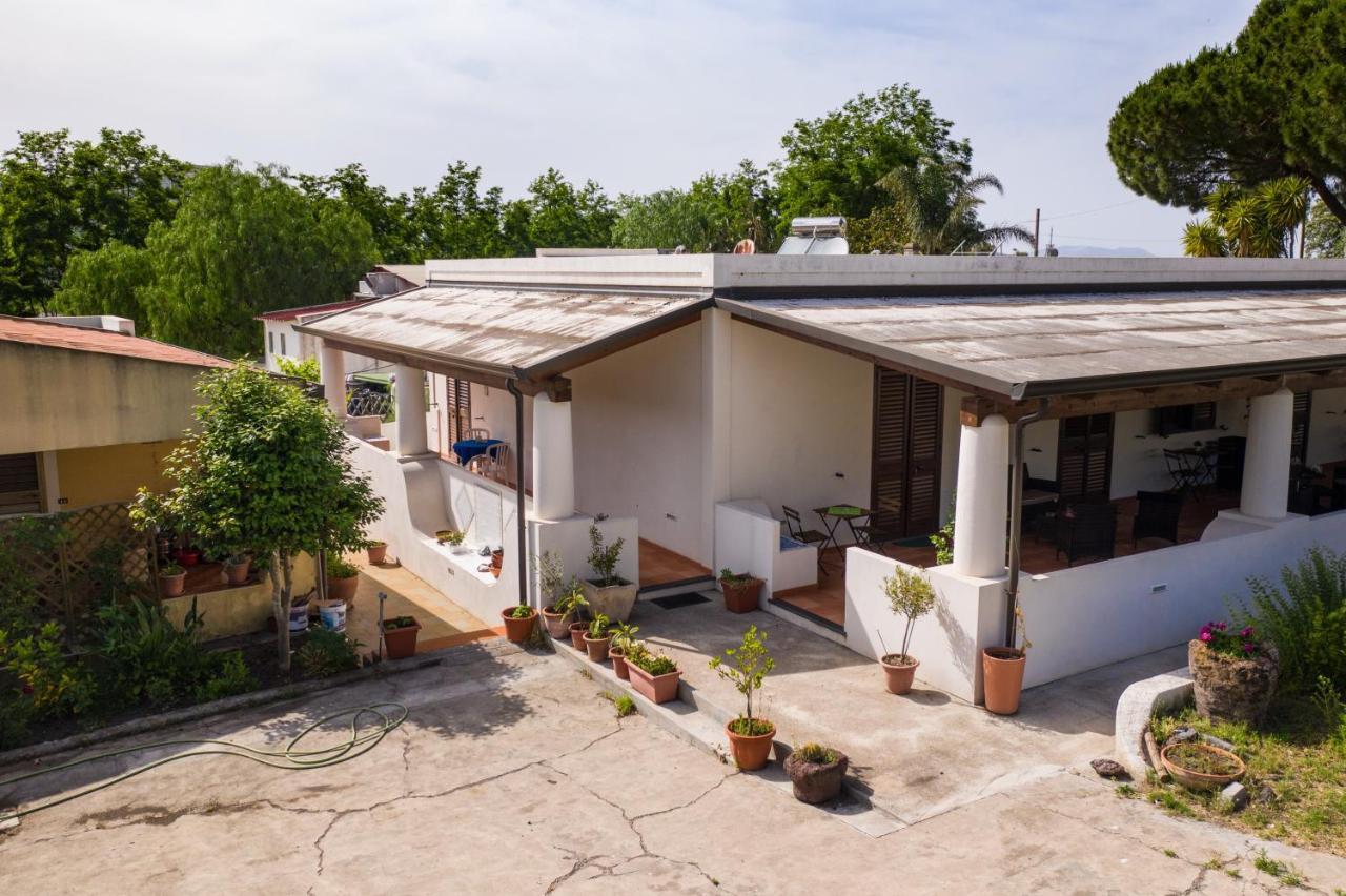 Maria Tindara "La Locanda" Vulcano (Isola) Exterior foto
