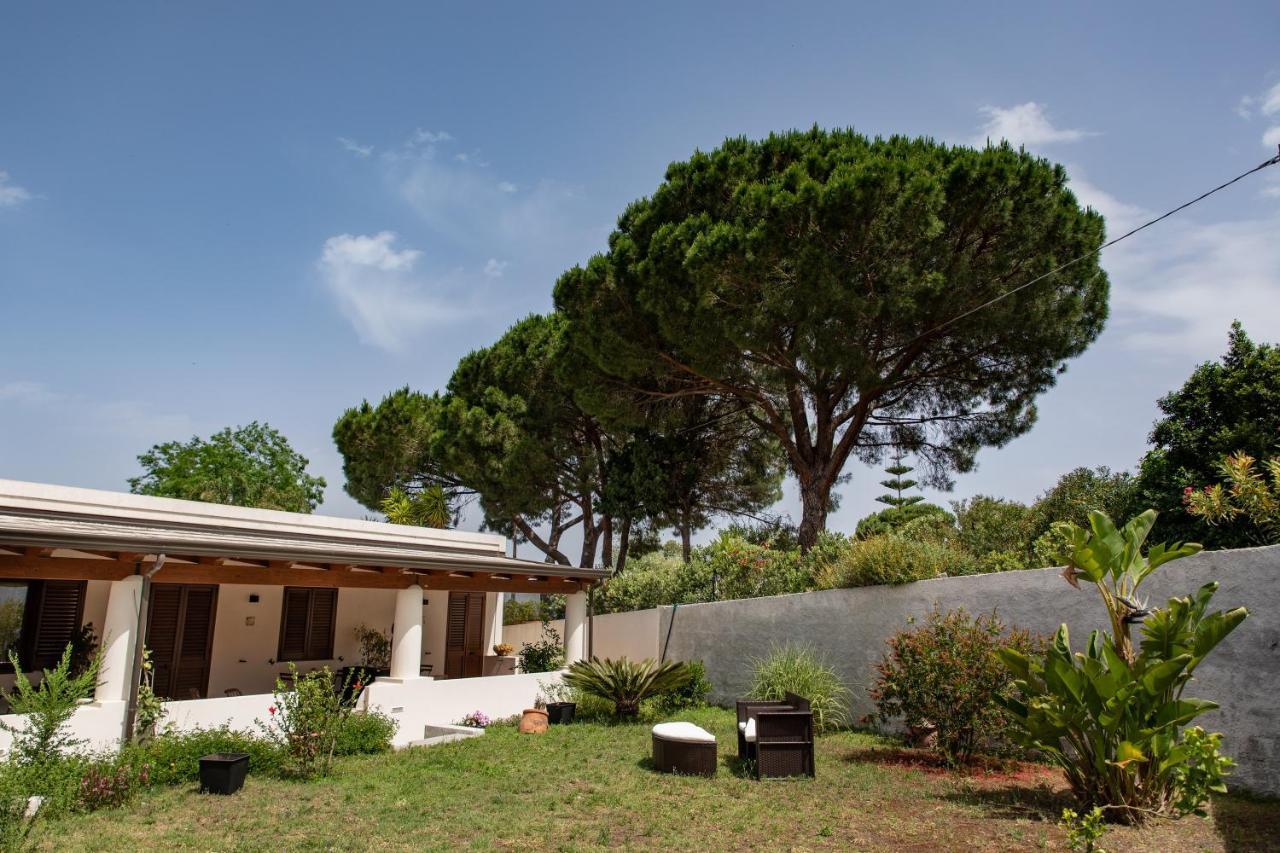 Maria Tindara "La Locanda" Vulcano (Isola) Exterior foto